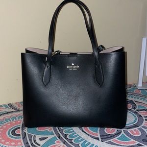 Kate spade crossbody - medium - like new